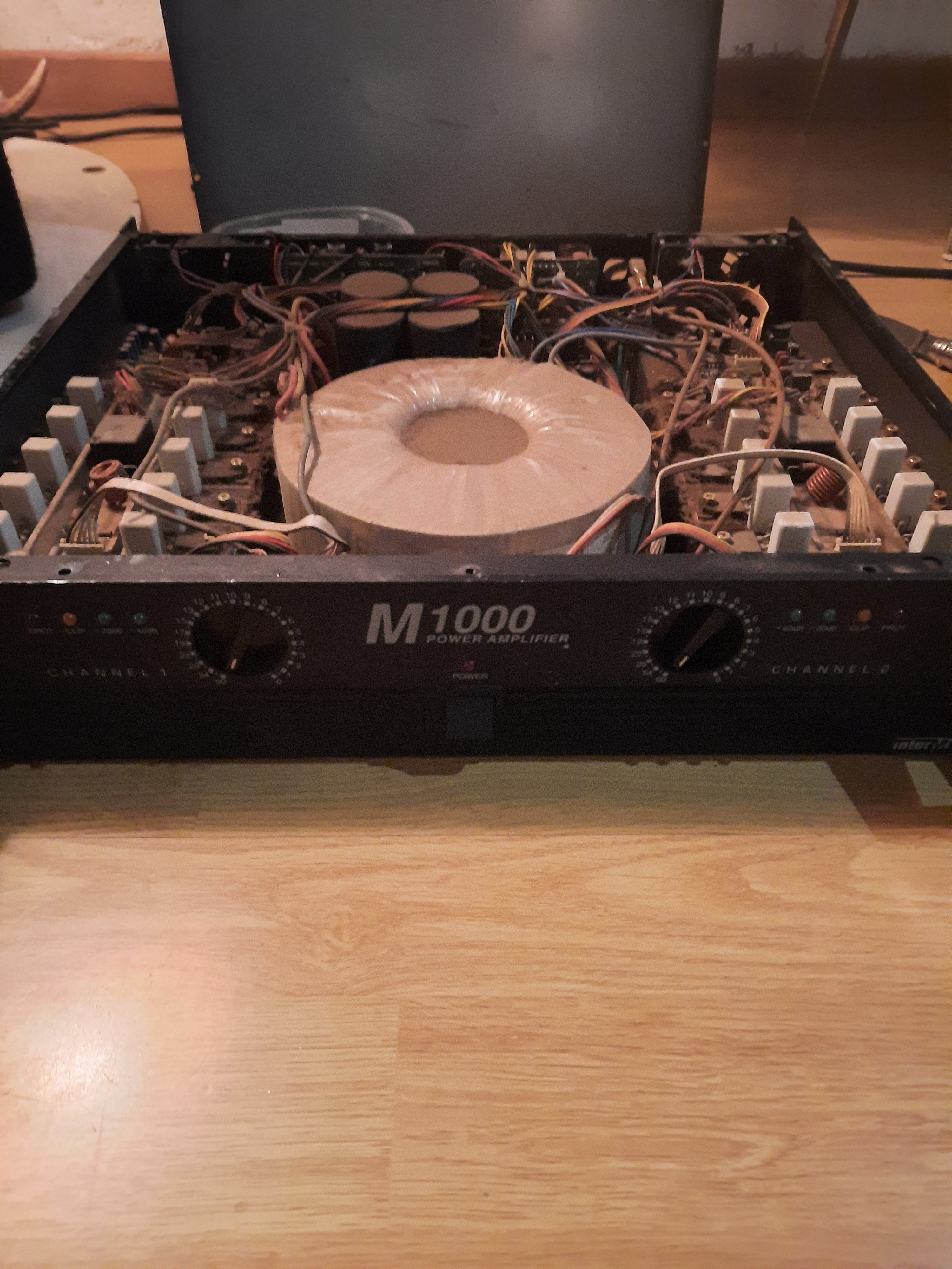 Inter-M M 1000