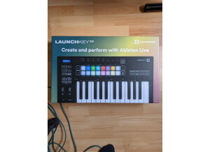 Novation Launchkey 25 MK3 (23587)
