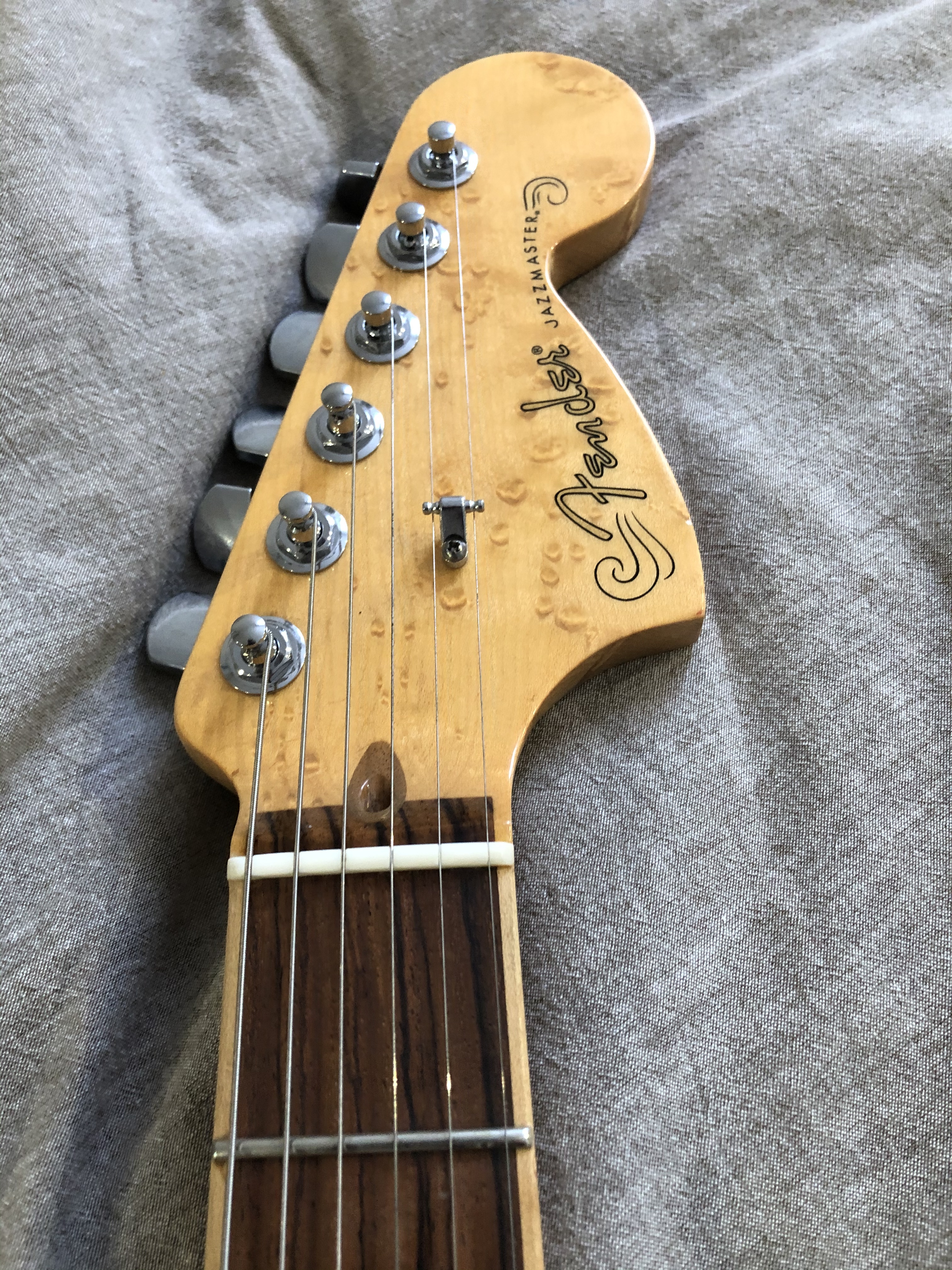 Fender Select Carved Maple Top Jazzmaster HH