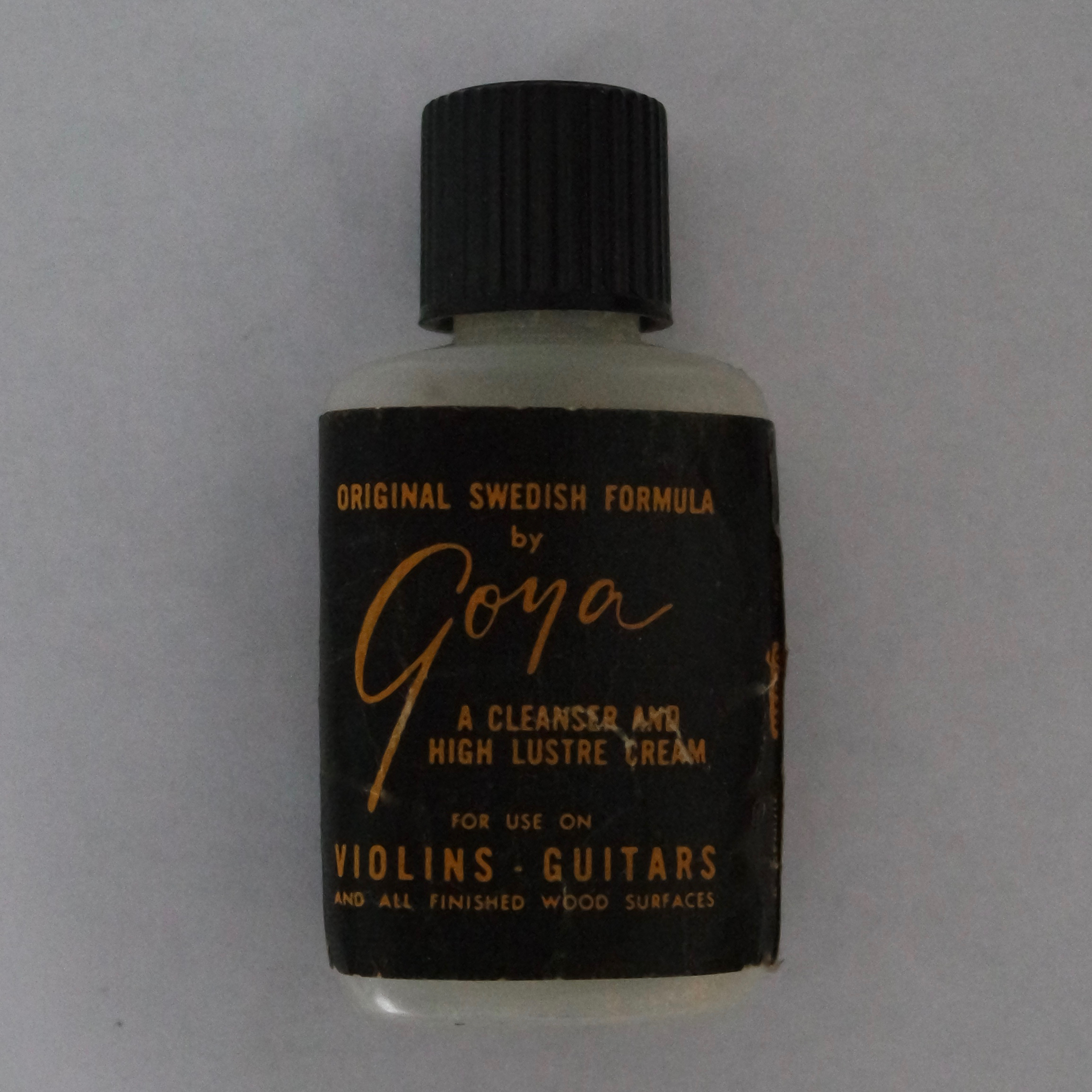 Goya Polish and Cleaner