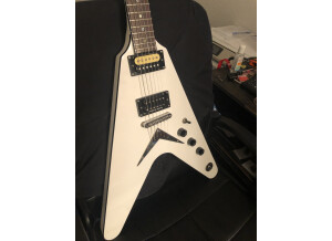 Dean Guitars V 79 (2021)