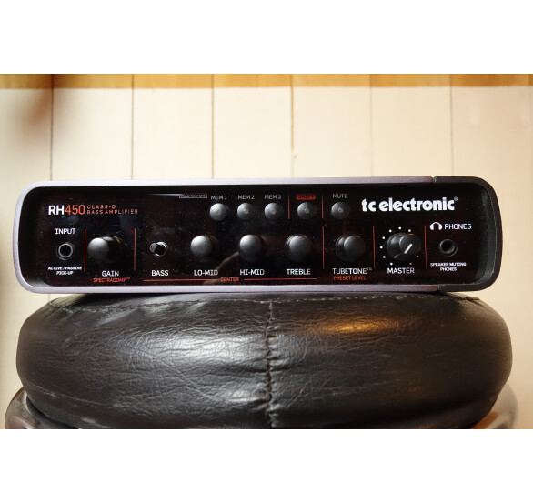 bass amplifier TC ELECTRONIC RH450.JPG
