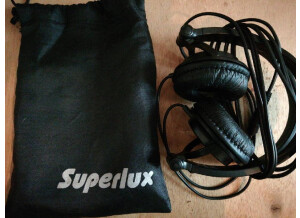 Superlux HD572