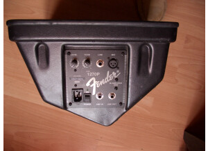 Fender 1270 P Powered Monitor
