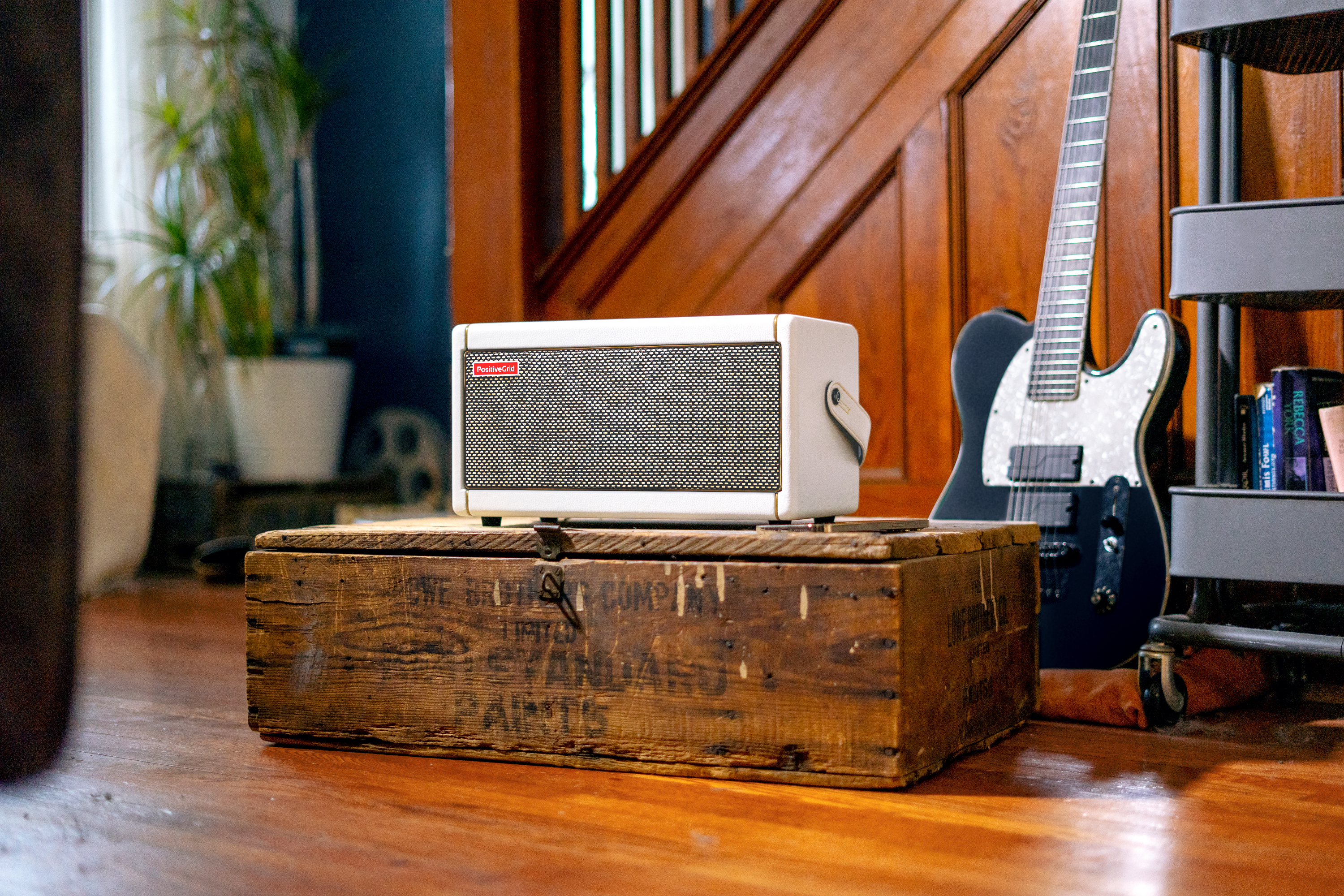 Positive-Grid_Spark_Pearl_stairs