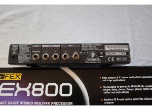Behringer MINIFEX FEX800 (80013)
