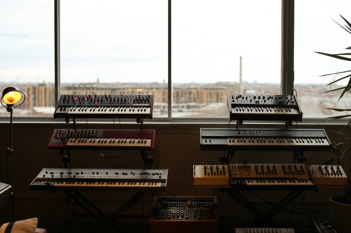 Studio_SL_Synthétiseur_Baie_Vitrée Studio_SL_Synthétiseur_Baie_Vitrée