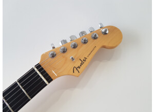 Fender American Elite Stratocaster HSS Shawbucker (92302)