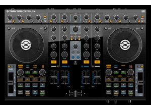 Native Instruments Traktor Kontrol S4 (44410)