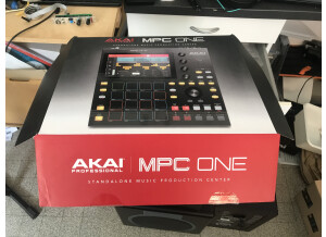 Akai Professional MPC One (1046)