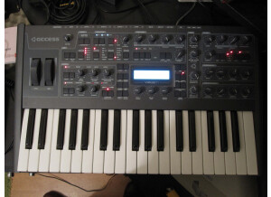 Access Music Virus TI 2 Polar Whiteout Dark Limited Edition (40313)