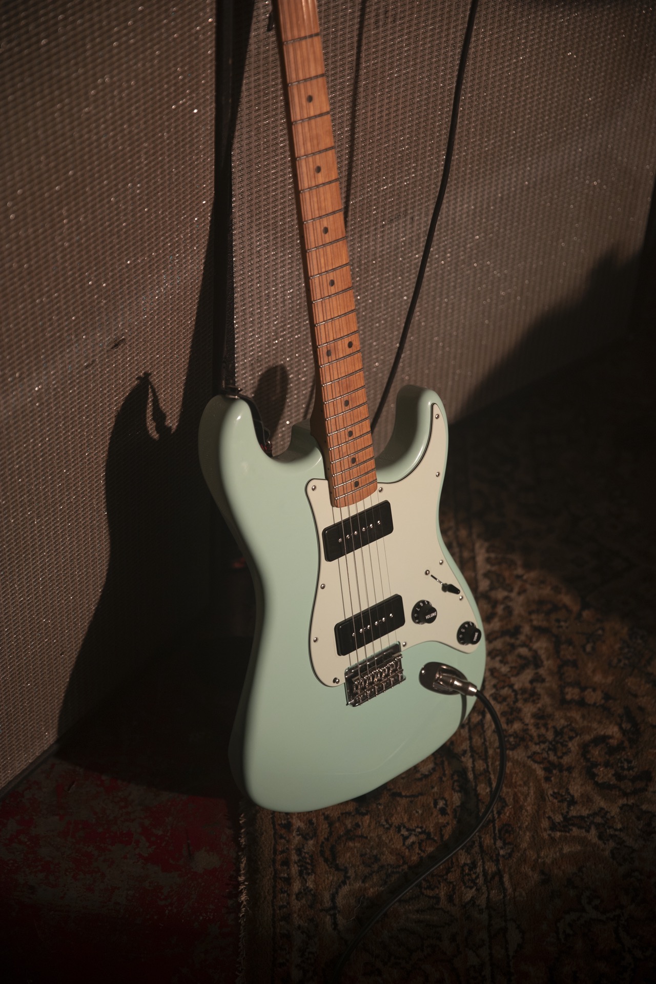 Fender_Noventa_ProductLifestyle_10
