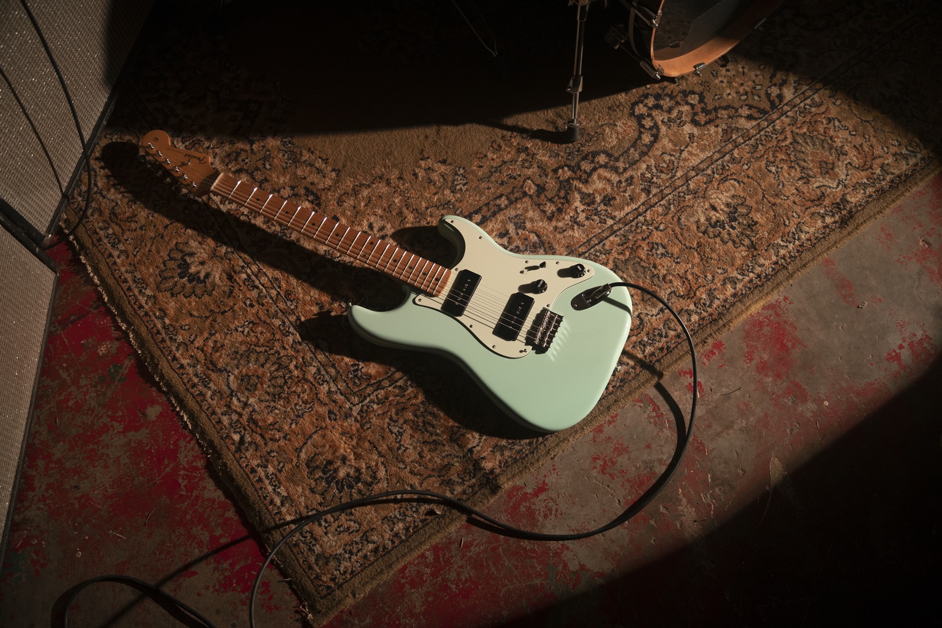 Fender_Noventa_ProductLifestyle_12