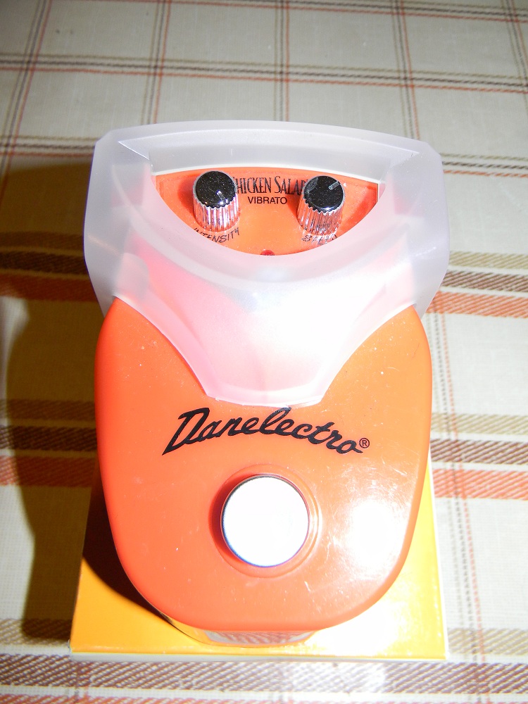 Photos et images Danelectro DJ-15 Chicken Salad Vibrato - Audiofanzine