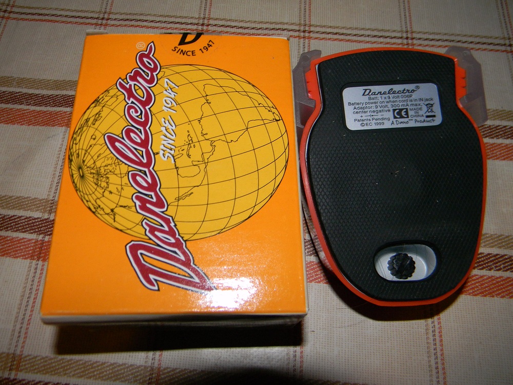 Photos et images Danelectro DJ-15 Chicken Salad Vibrato - Audiofanzine