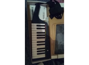 MadCatz Wireless Keyboard (69032)