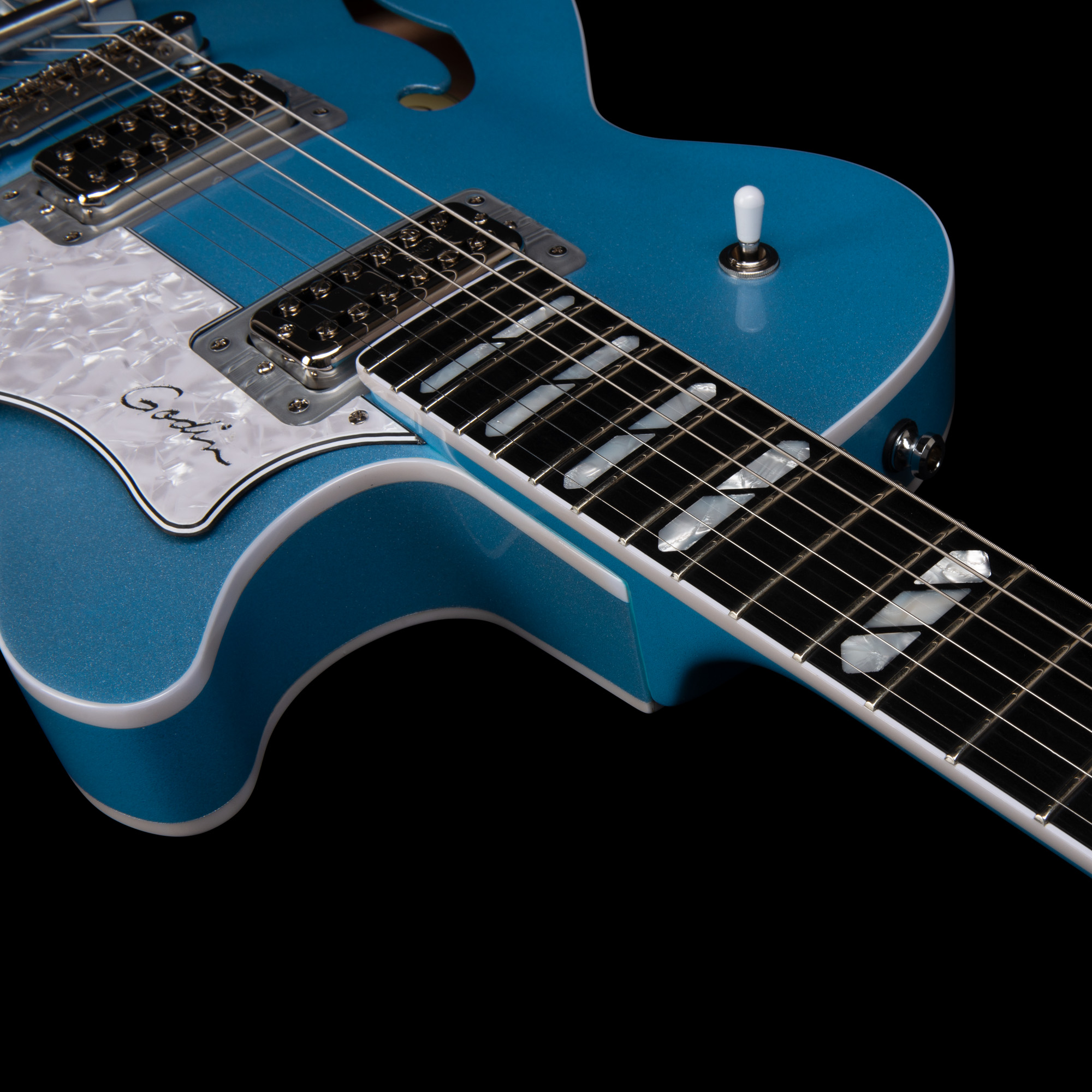 Montreal Premiere LTD Imperial Bluedetails