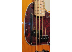 Mustang Bass PJ - 4