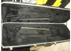 Fender [Jazz Bass Multi-Fit Hardshell Cases] Black w/ Black Acrylic Interior