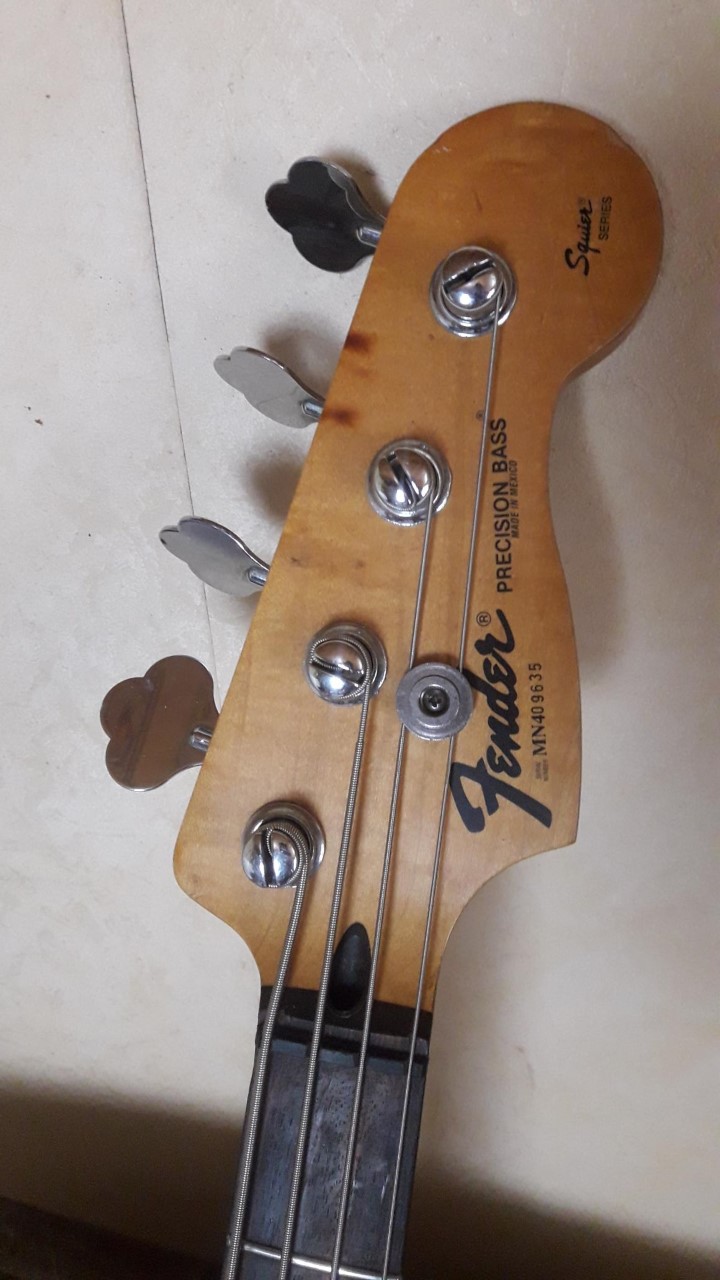 Fender Precision Bass made in Mexico "Squier Series"