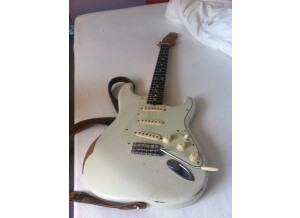 Fender [Road Worn Series] '60s Stratocaser - Olympic White Rosewood