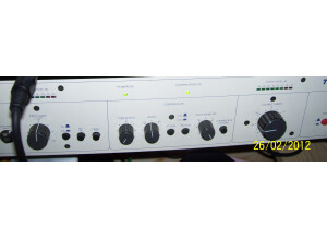 TL Audio [Original Ivory Series] 5050 Mono Mic Pre-Amp/Compressor
