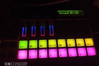 Roland MC-101