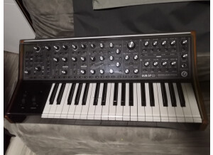 Moog Music SUB 37 (79401)