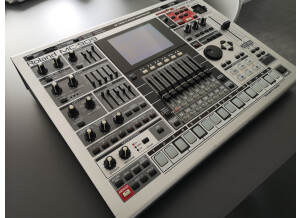 Roland MC-909 Sampling Groovebox (13486)