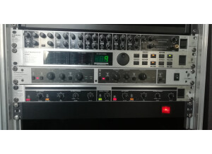 Behringer Ultramizer Pro DSP1400P (34221)