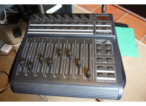 Behringer [B-Control Series] Fader BCF2000