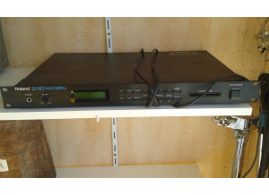 Roland D-110 (68764)
