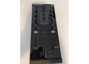 Native Instruments Traktor Kontrol Z1 (18874)