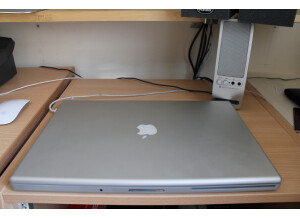 Apple MacBook Pro 17" (54100)