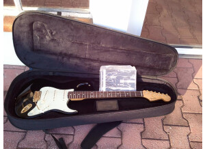 Fender STRATOCASTER John Mayer Special Edition BLACK1