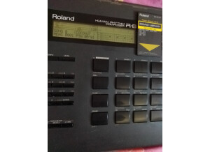 Roland R-8 (82529)