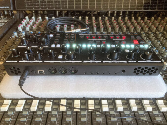 Mono_2tof 08.JPEG Mono_2tof 08.JPEG