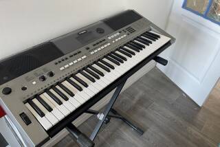 Yamaha PSR-E443