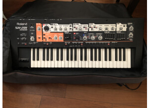 Roland SH201