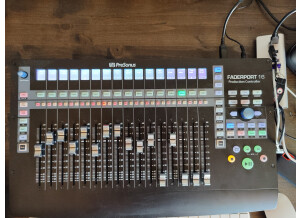 PreSonus Faderport 16 (10250)