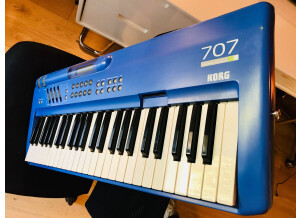 Korg 707 (39331)