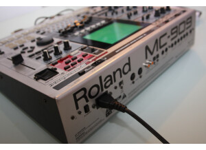 Roland MC-909 Sampling Groovebox (23110)