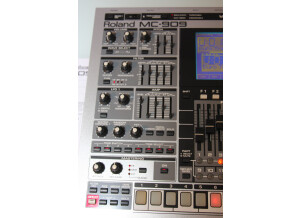 Roland MC-909 Sampling Groovebox (17575)