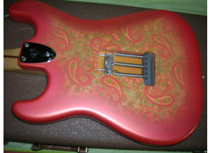 Fender Limited Edition Pink Paisley Stratocaster Japan