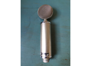 Neumann cmv 563 (20348)