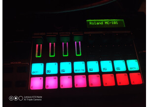 Roland MC-101 (3928)