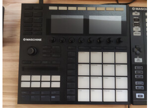 Native Instruments Maschine mk3 (1170)