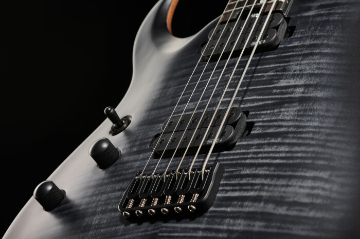 AmarokLHyay AmarokLHyay