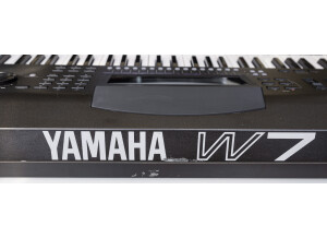 Yamaha W7