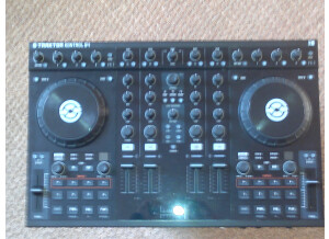 Native Instruments Traktor Kontrol S4 (75580)